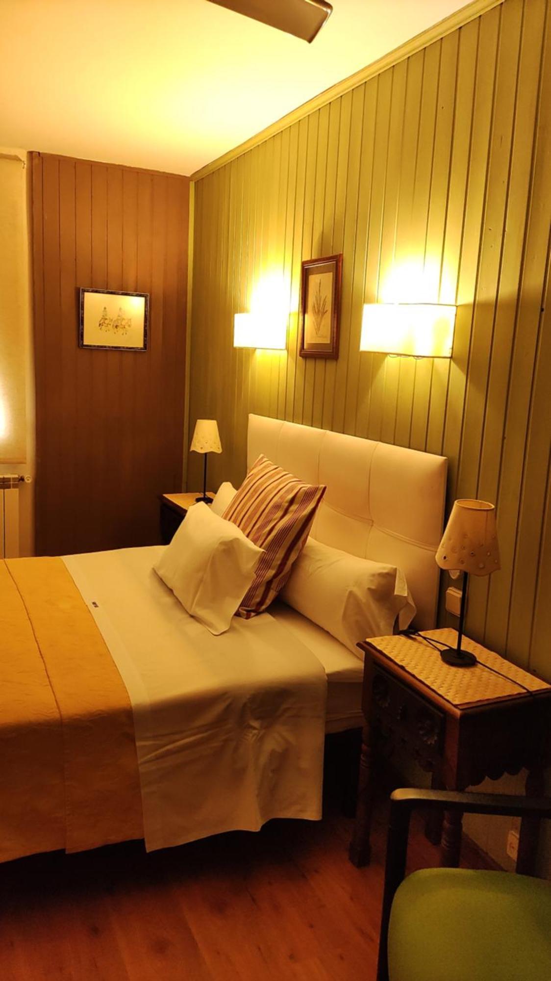 Hostal Martin - Sanabria Ribadelago エクステリア 写真