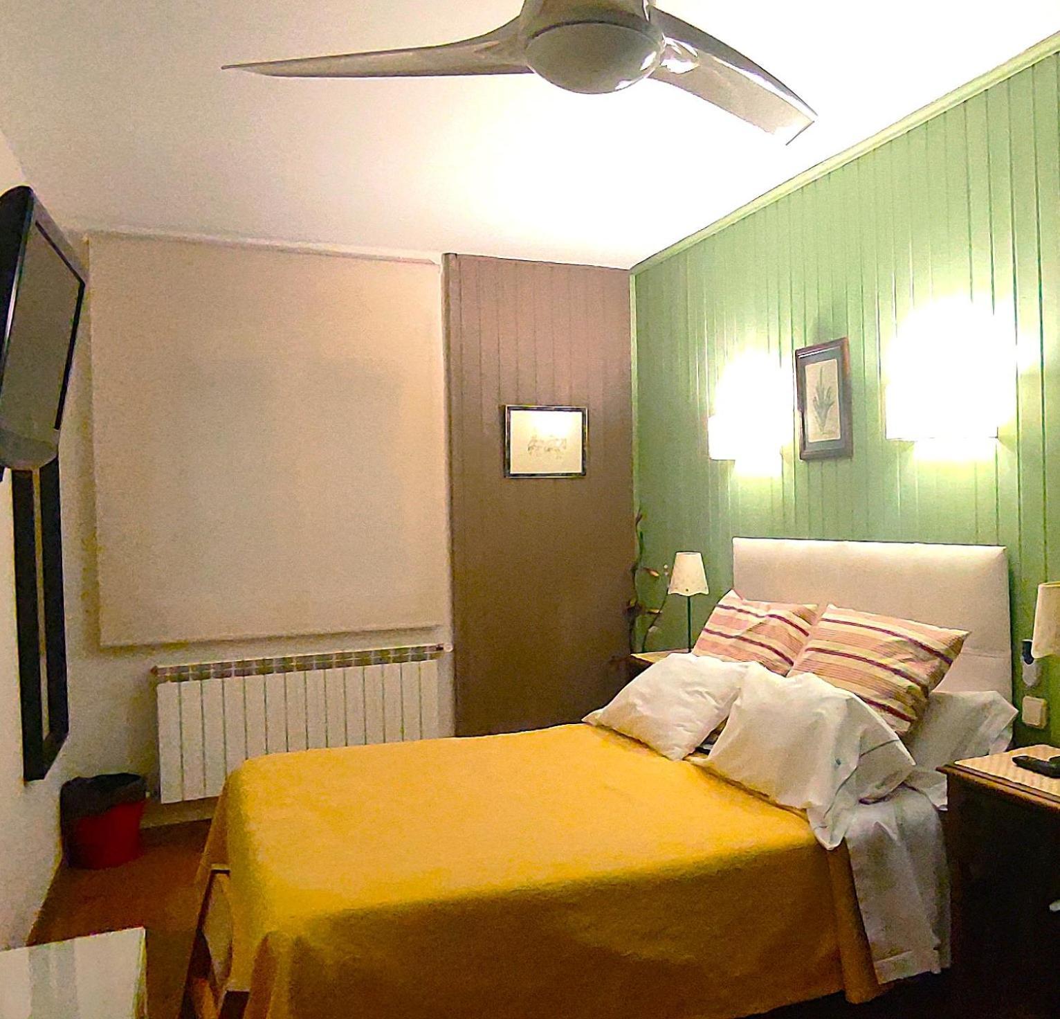 Hostal Martin - Sanabria Ribadelago エクステリア 写真