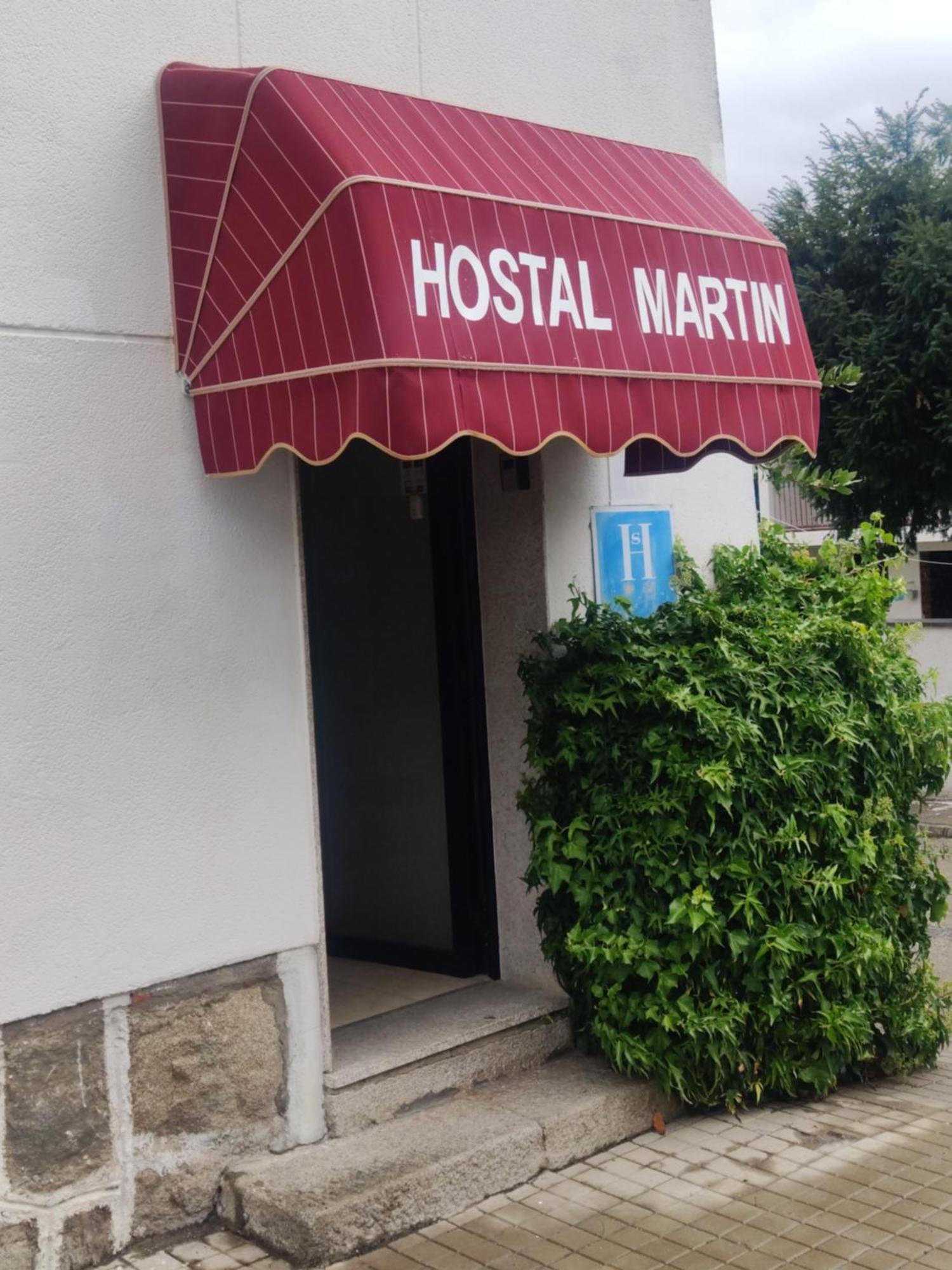 Hostal Martin - Sanabria Ribadelago エクステリア 写真