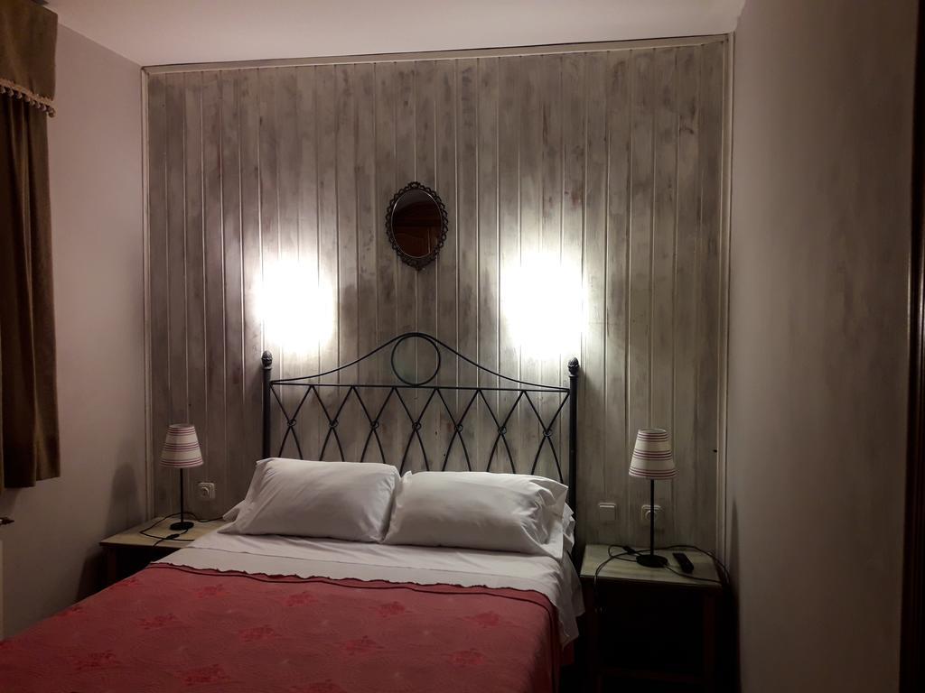 Hostal Martin - Sanabria Ribadelago エクステリア 写真