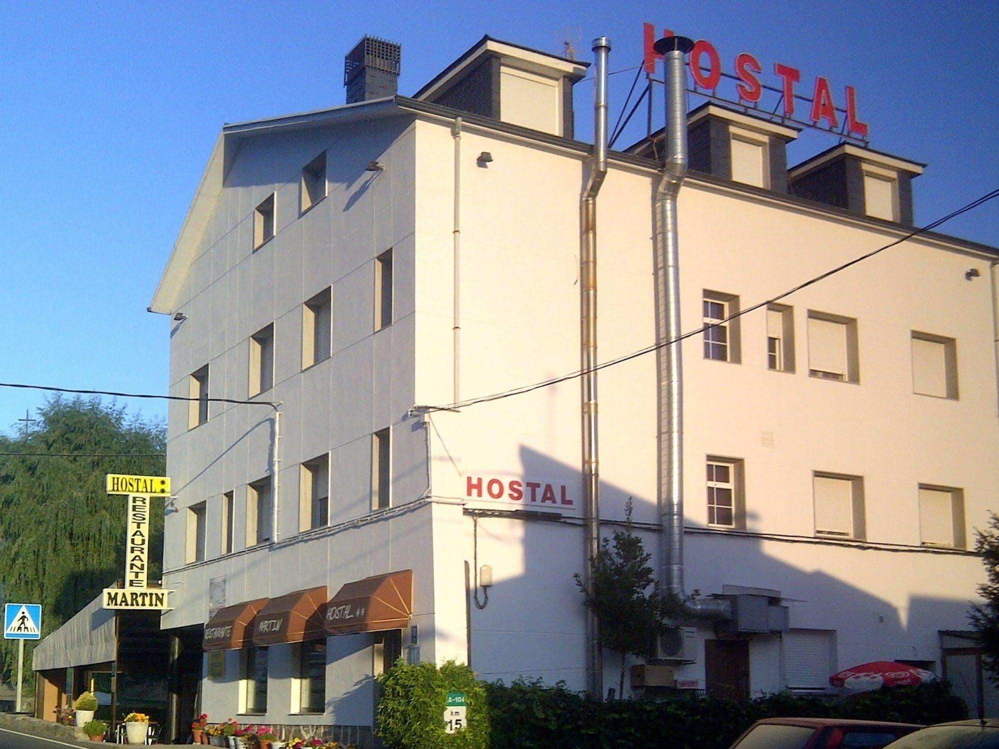 Hostal Martin - Sanabria Ribadelago エクステリア 写真