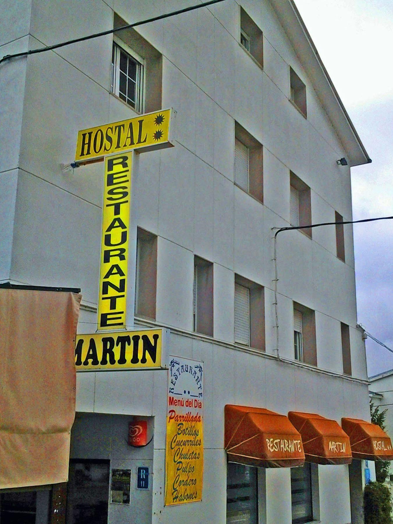 Hostal Martin - Sanabria Ribadelago エクステリア 写真